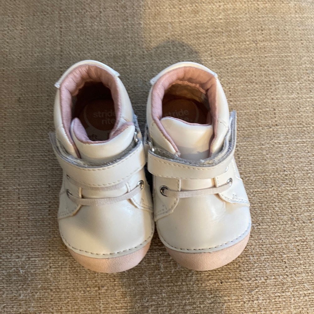 Stride Rite size 4.5.